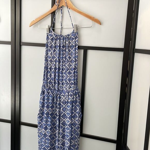 [xs] Halter Tie Top Blue & White Diamond Print Romper w/Pockets | Forever 21 - Picture 4 of 17